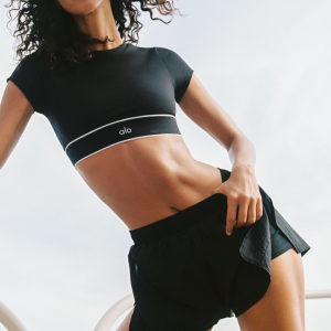ALO Softsculpt Amp It Up Short Sleeve Bra - Black