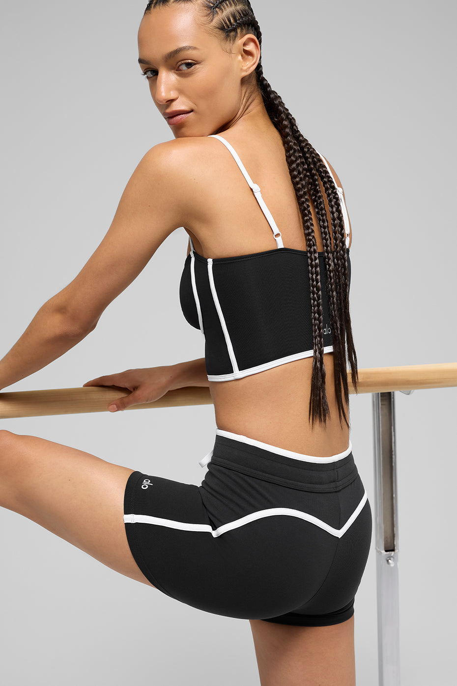 4" Airbrush High-Waist Race Pace Short - Black/White - Image 3